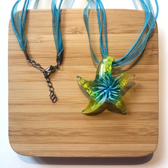 HANDMADE Glass Starfish Necklace Set - Picture 4 of 4